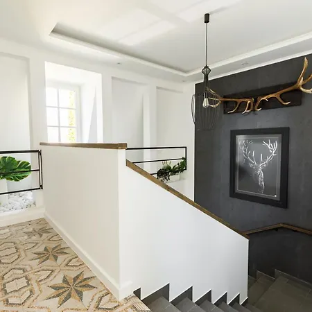 Park Apartment *