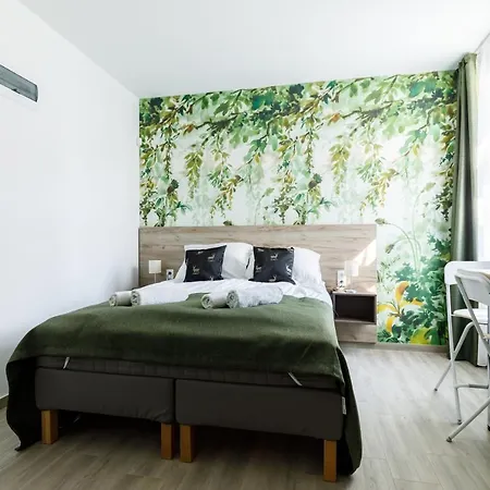 Park Apartment